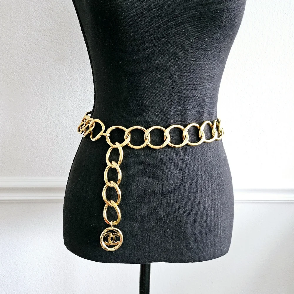 Chanel Gold-plated Large Runway Chain-link CC Medallion Belt